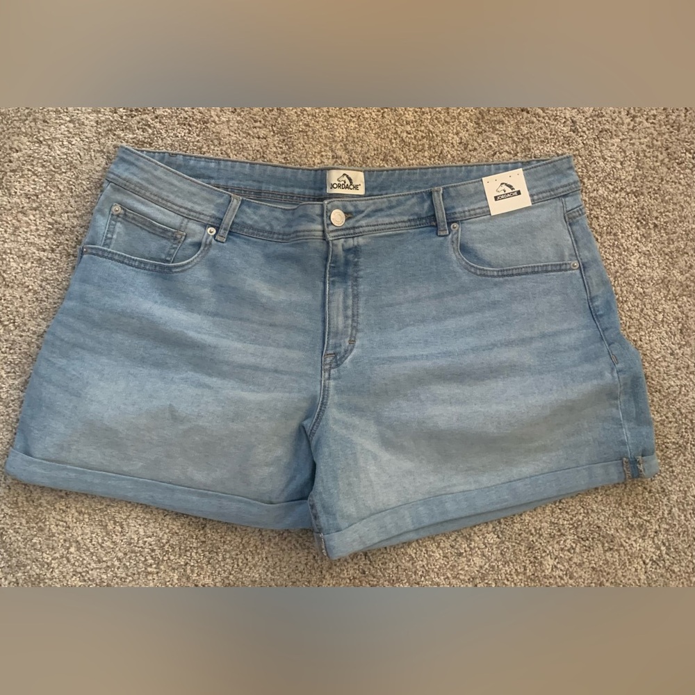 Jordache Blue Jean Denim Shorts Classic Summer Style Size 22 Brand New w/Tags.